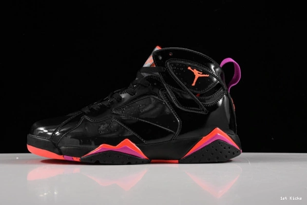 1st Kicks Jordan 7 Black Air Patent 313358-006 Retro 0816